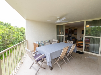 6/7a Samarinda Drive, Point Lookout 0